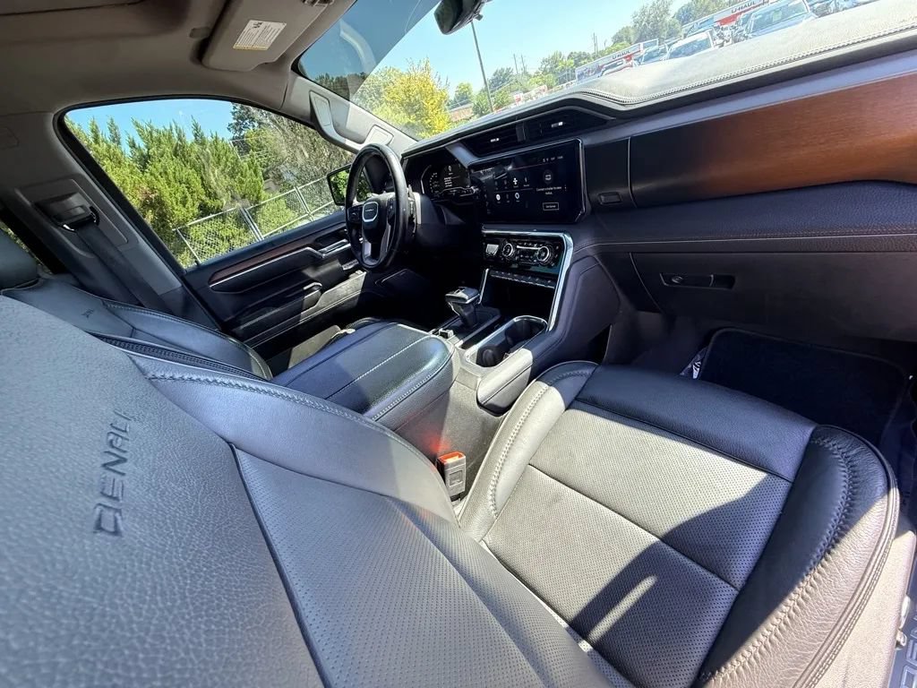 Used 2024 GMC Sierra 1500 Denali AWD/4WD image 25