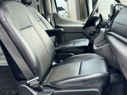 Used 2022 Ford Transit 250 Base 3D Cargo Van image 8