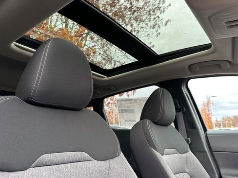 New 2026 Nissan Kicks SV w/ SV Premium Package image 17