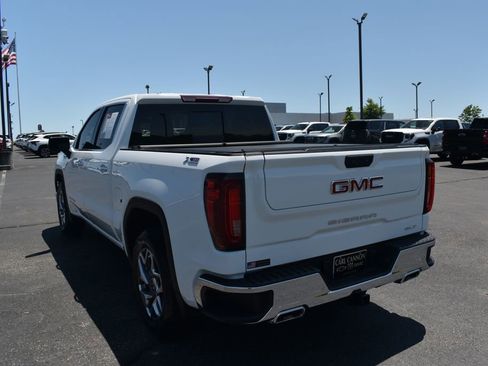 Used 2022 GMC Sierra 1500 SLT w/ SLT Premium Plus Package AWD/4WD image 8