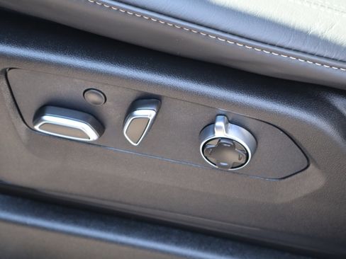 Used 2026 Cadillac Escalade Platinum Sport w/ LPO, ONYX Package image 43