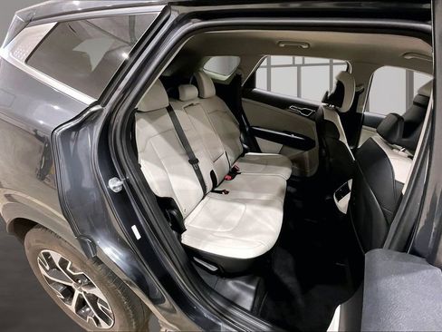 Used 2023 Kia Sportage EX image 26