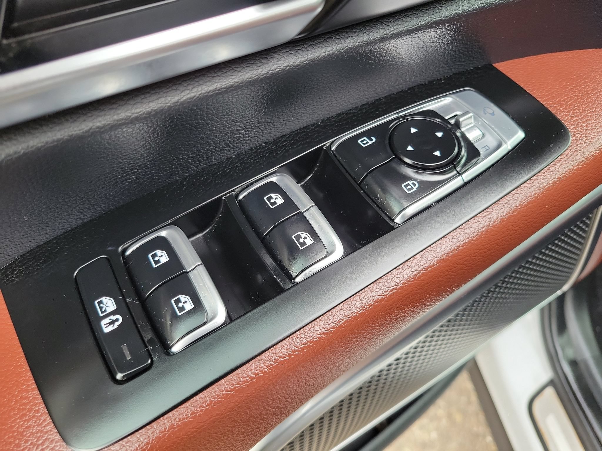 Certified 2024 Kia Telluride SX Prestige AWD/4WD image 10