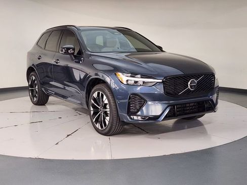 New 2026 Volvo XC60 B5 Plus w/ Protection Package Premier image 7