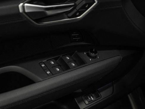 Used 2024 Audi e-tron GT Prestige image 44