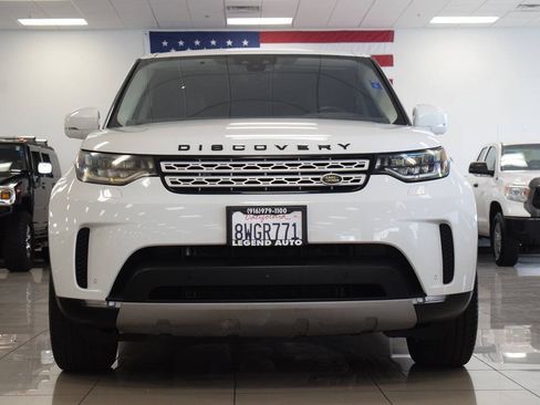 Used 2017 Land Rover Discovery HSE AWD/4WD image 2