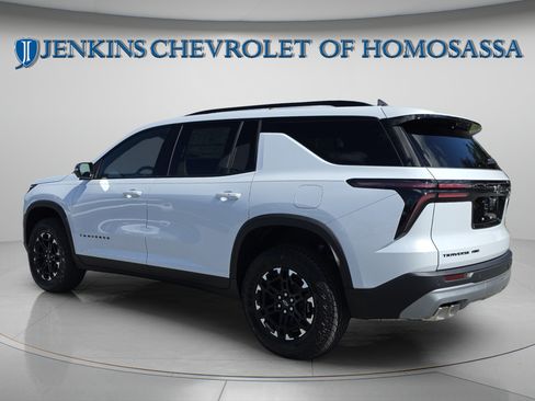 New 2027 Chevrolet Traverse Z71 w/ Driver Confidence Package AWD/4WD image 8