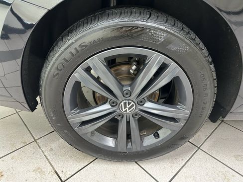 Used 2024 Volkswagen Jetta SE image 14