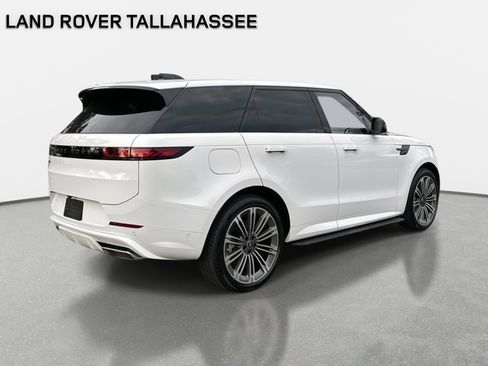 Used 2025 Land Rover Range Rover Sport Dynamic SE AWD/4WD image 4