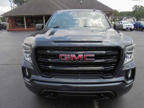 Used 2020 GMC Sierra 1500 Elevation w/ Elevation Value Package image 3