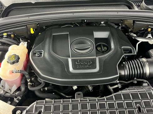 Used 2021 Jeep Grand Cherokee L Summit AWD/4WD image 34