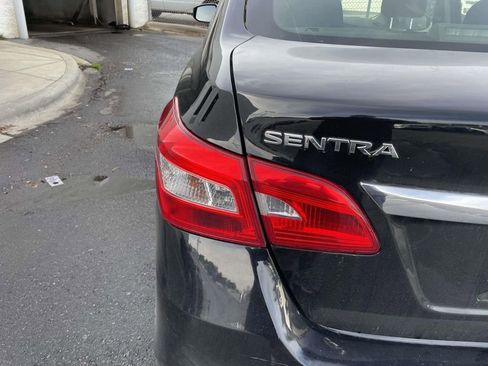 Used 2019 Nissan Sentra SV image 17