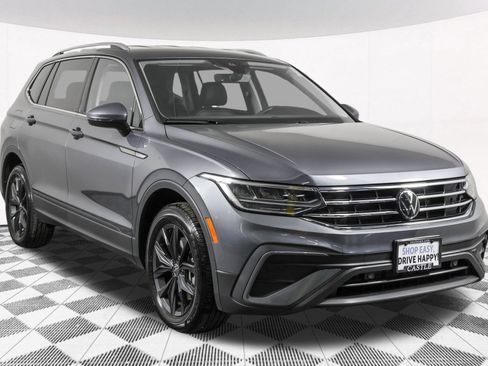 Certified 2024 Volkswagen Tiguan SE AWD/4WD image 13
