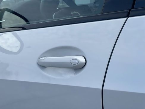 Certified 2023 BMW X5 xDrive40i w/ Executive Package image 28