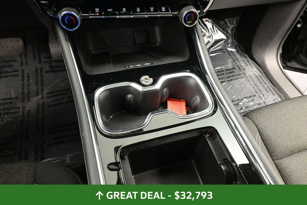 Used 2024 Chevrolet Traverse LT FWD image 47