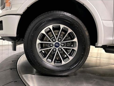 Used 2018 Ford F150 XLT w/ Equipment Group 302A Luxury AWD/4WD image 9