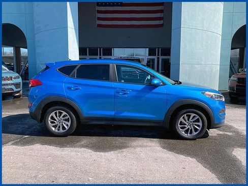 Used 2018 Hyundai Tucson SE w/ Cargo Package image 1