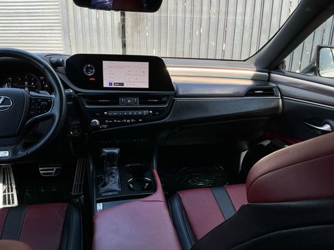 Used 2023 Lexus ES 350 F Sport w/ Accessory Package (Z2) FWD image 16