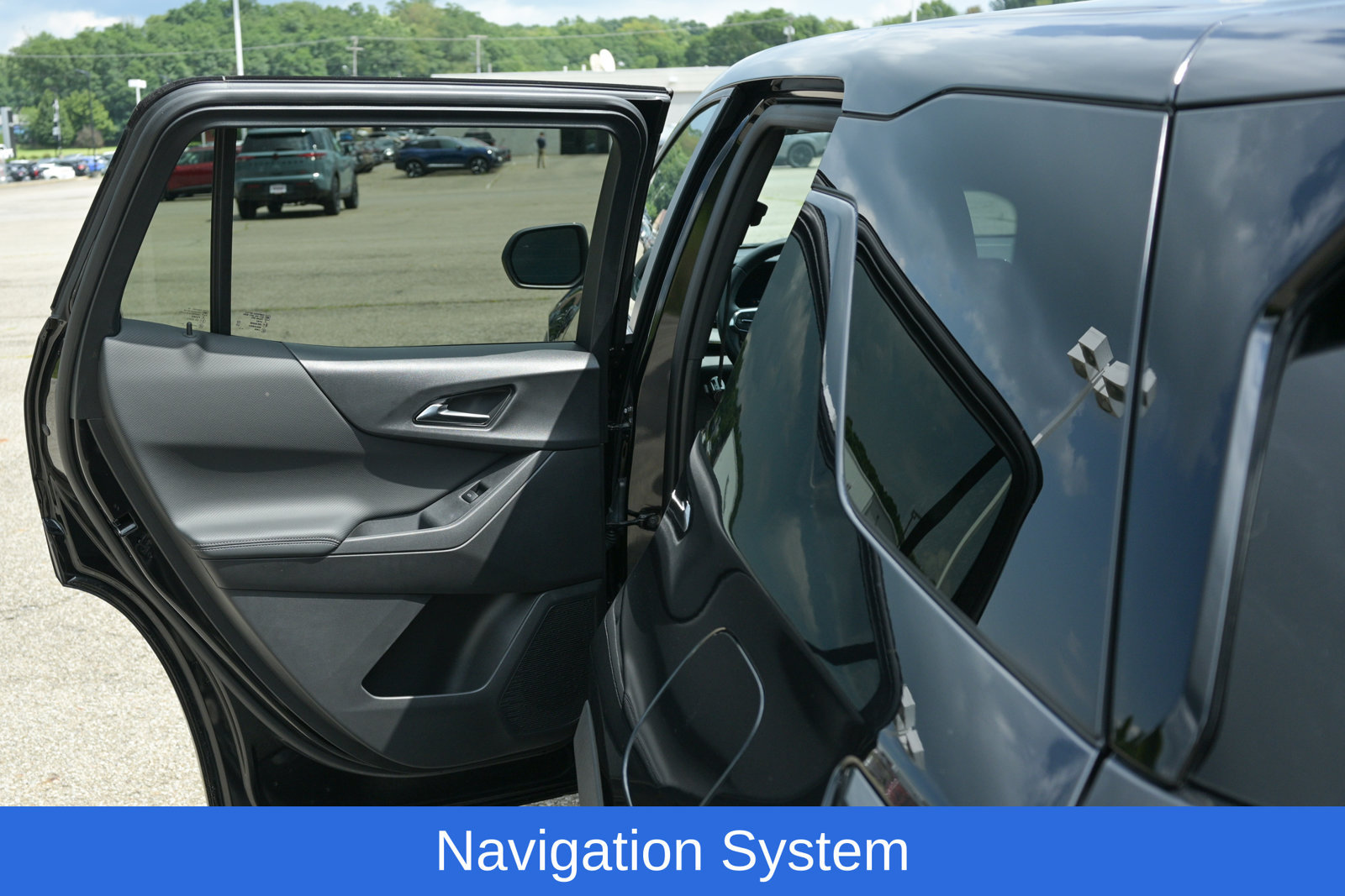Used 2026 Chevrolet Equinox LT AWD/4WD image 25