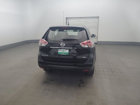 Used 2015 Nissan Rogue S AWD/4WD image 7