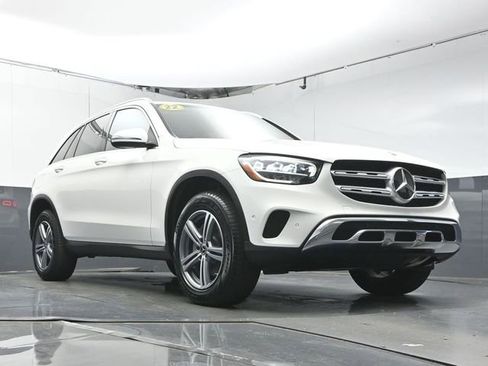 Used 2022 Mercedes-Benz GLC 300 GLC 300 w/ Premium Package Lite image 30