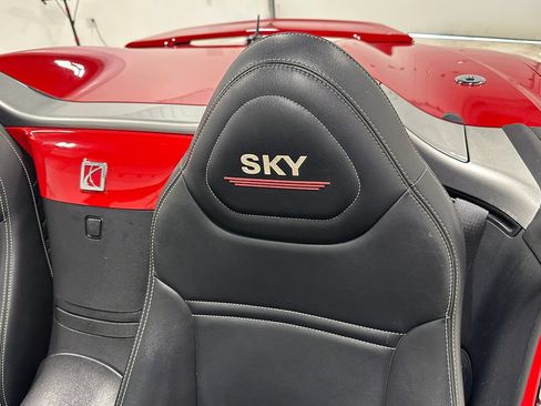 Used 2007 Saturn Sky w/ Premium Trim Pkg RWD image 43