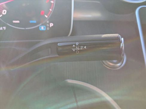 Used 2025 Mercedes-Benz C 300 Sedan image 12