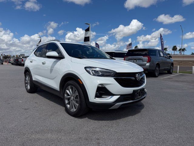 Used 2023 Buick Encore GX Essence w/ Experience Buick Package FWD image 3
