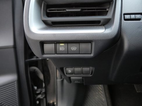 Certified 2024 Toyota Prius LE image 27