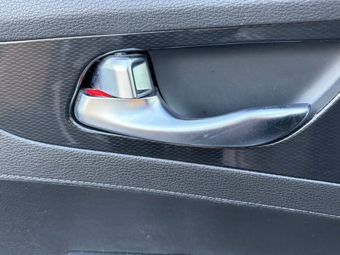 Used 2023 Kia Forte GT-Line w/ GT-Line Premium Package image 9