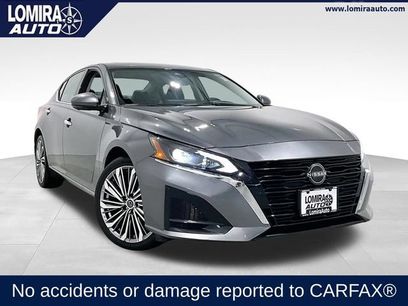 Used 2023 Nissan Altima AWD