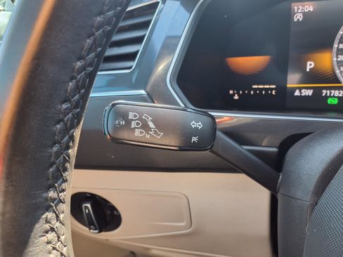 Used 2022 Volkswagen Tiguan SE R-Line image 19