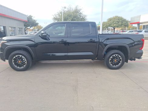 Used 2025 Toyota Tundra SR5 image 3