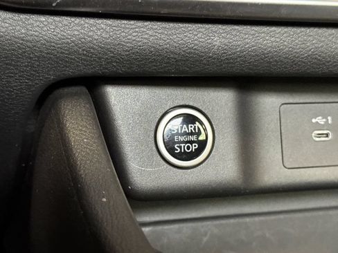 Used 2023 Nissan Rogue SV w/ SV Premium B Package AWD/4WD image 22