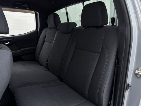 Used 2019 Toyota Tacoma TRD Off-Road image 22