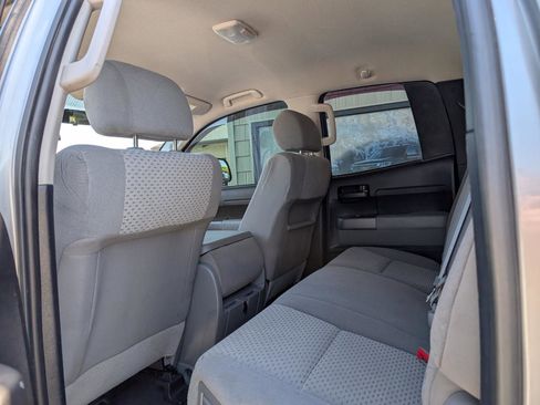 Used 2013 Toyota Tundra 4x4 Double Cab w/ Tow Pkg image 17