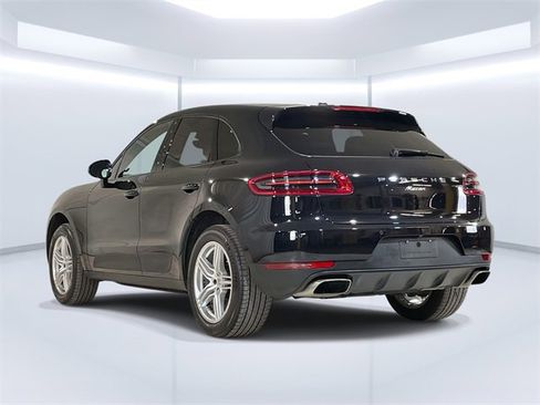 Used 2018 Porsche Macan image 8