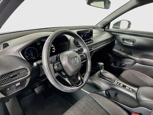 Certified 2025 Honda HR-V Sport image 10