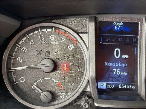 Used 2019 Toyota Tacoma TRD Sport image 12