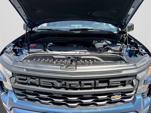 Used 2024 Chevrolet Silverado 1500 Custom AWD/4WD image 36