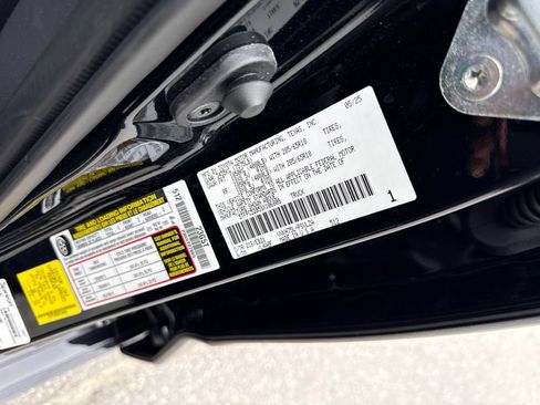 Used 2025 Toyota Tundra TRD Pro AWD/4WD image 40