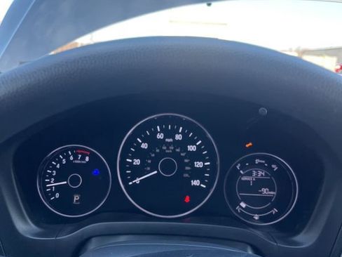 Used 2021 Honda HR-V LX image 30