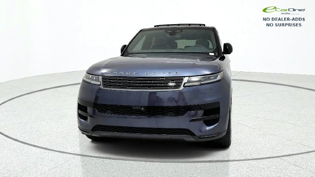 Used 2024 Land Rover Range Rover Sport SE AWD/4WD image 2