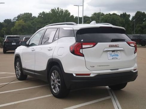 Used 2023 GMC Terrain SLT FWD image 6