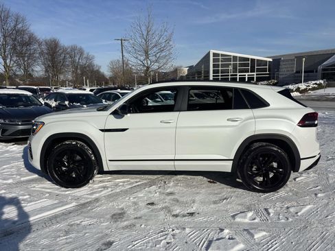 New 2026 Volkswagen Atlas Cross Sport SEL R-Line AWD/4WD image 4