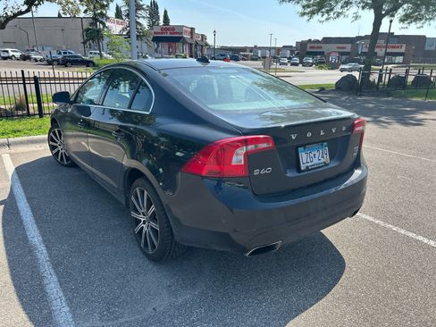 Used 2015 Volvo S60 T5 Premier w/ Convenience Package AWD/4WD image 2