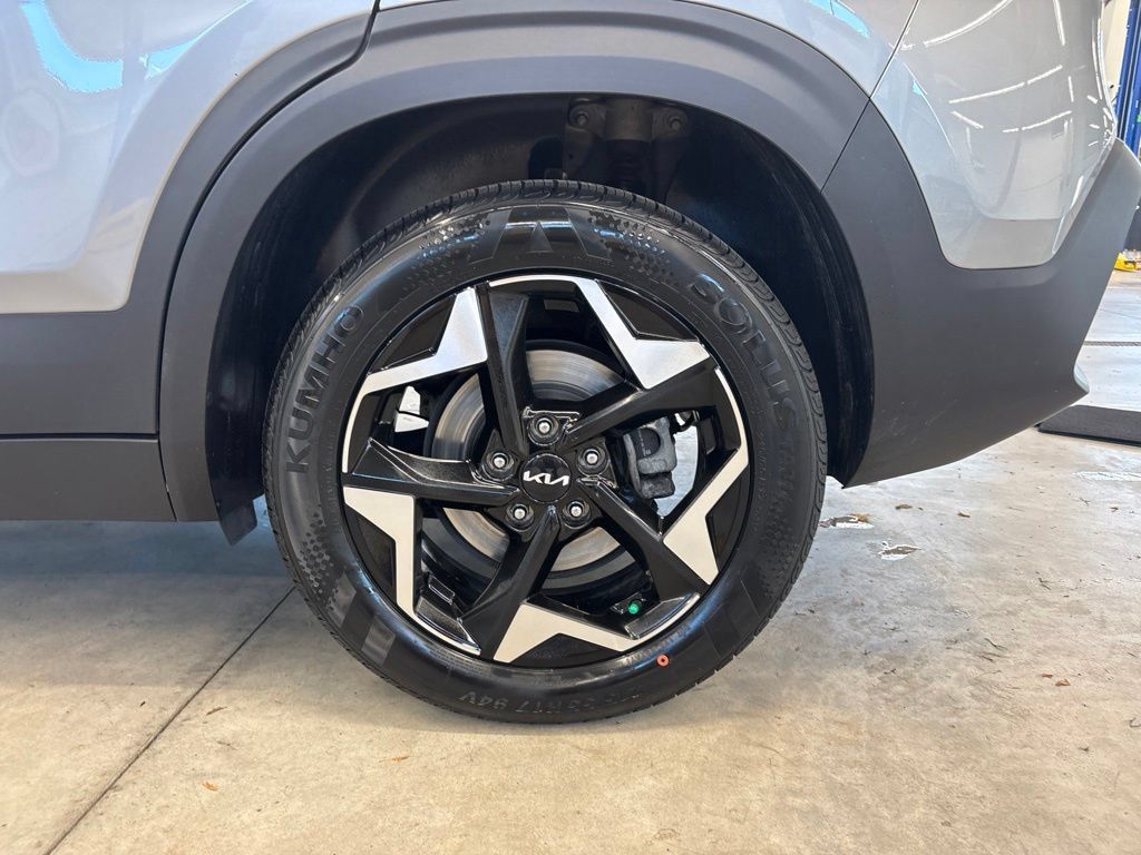 Certified 2024 Kia Seltos EX AWD/4WD image 31