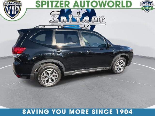Used 2023 Subaru Forester Premium AWD/4WD image 11