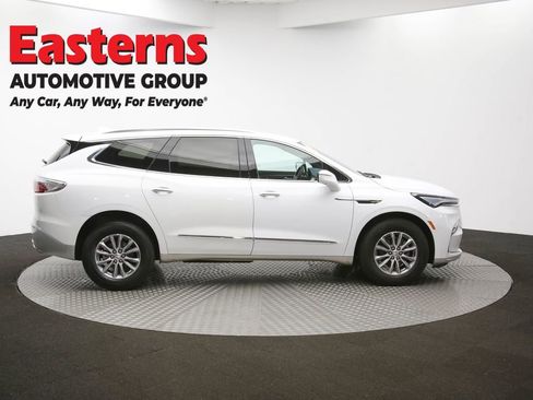Used 2024 Buick Enclave Premium image 47