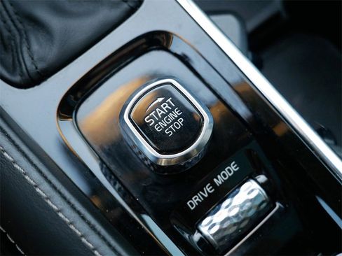 Used 2020 Volvo XC90 T6 Inscription image 26